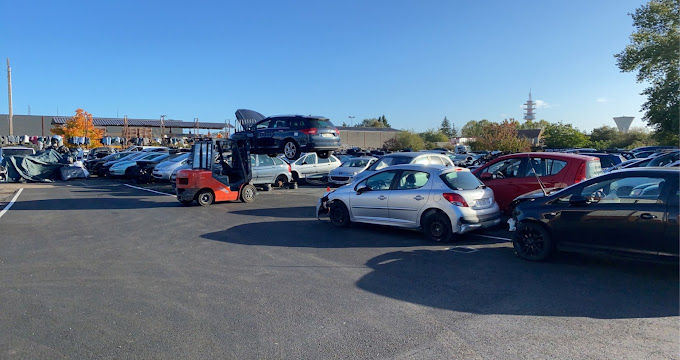 Aperçu des activités de la casse automobile MOOKY AUTO située à FLEURY-LES-AUBRAIS (45400)